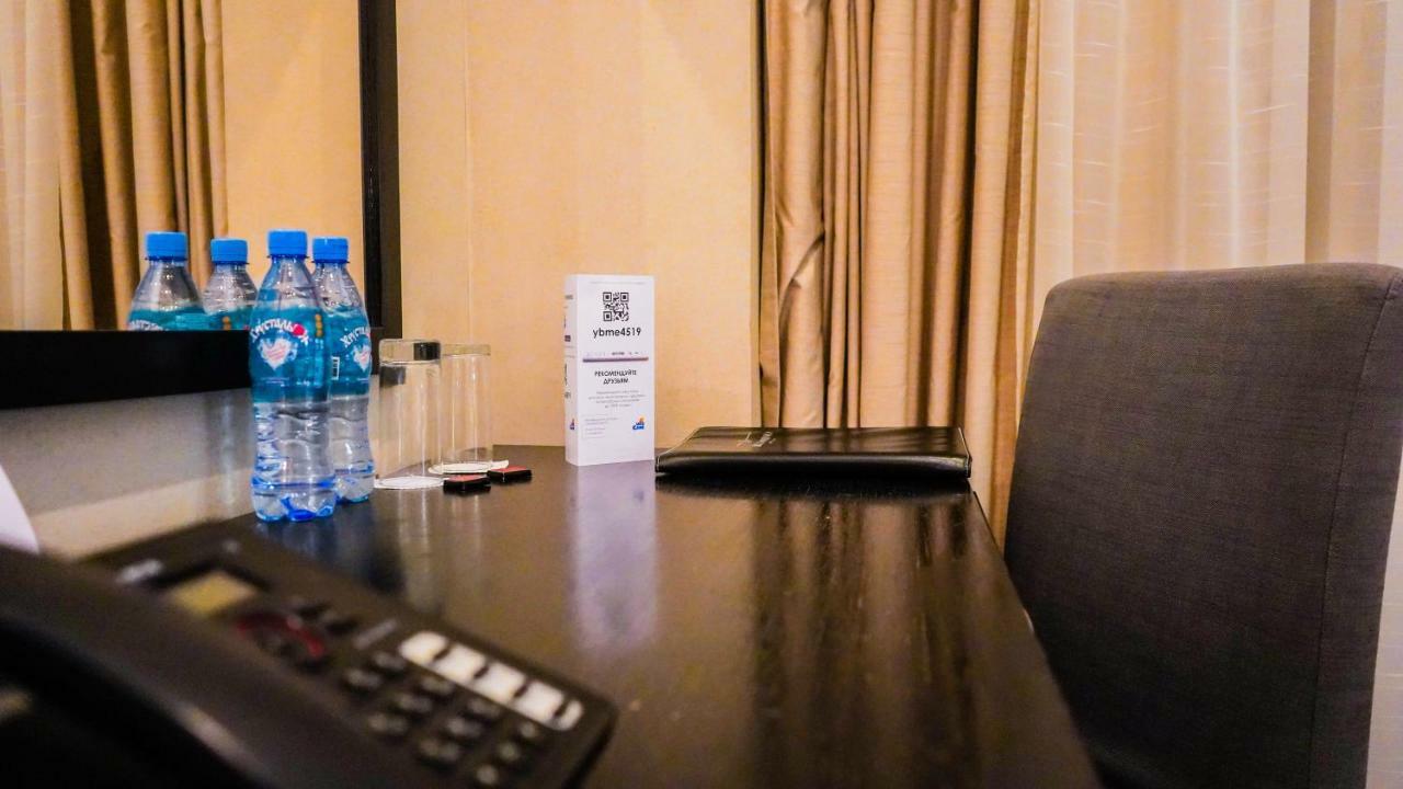 Jelsominohotel Astana Eksteriør billede
