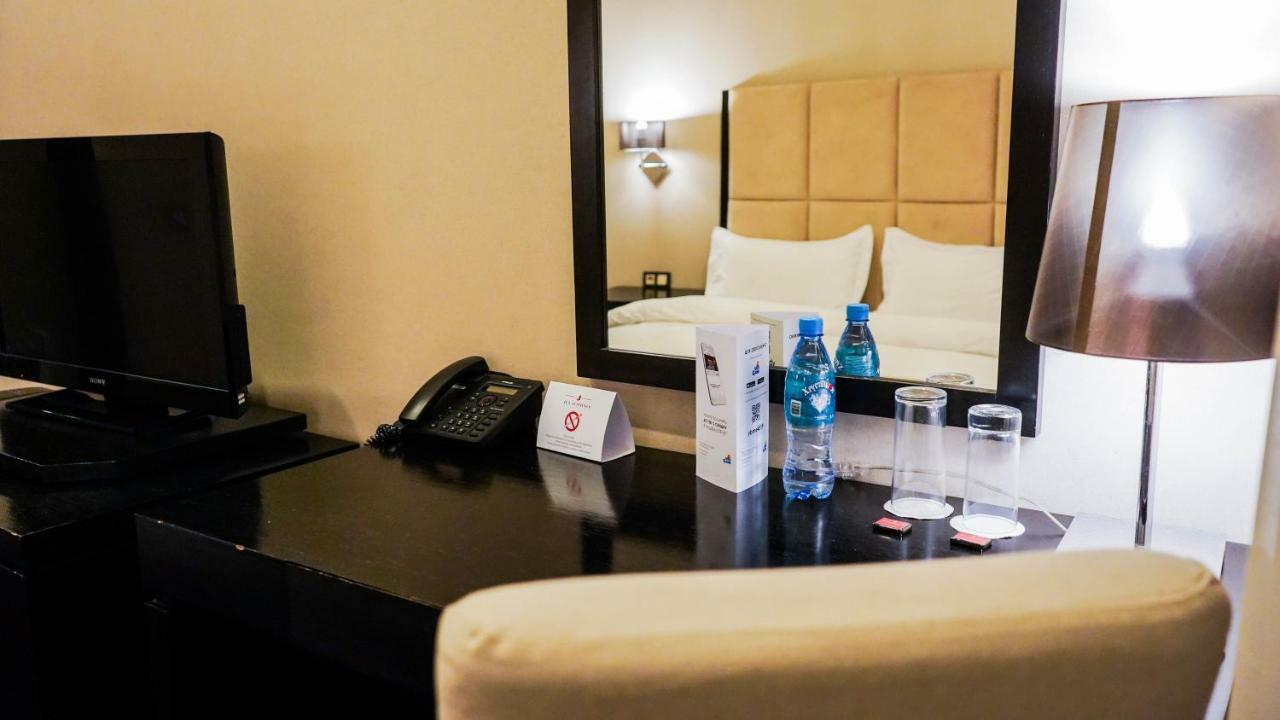 Jelsominohotel Astana Eksteriør billede