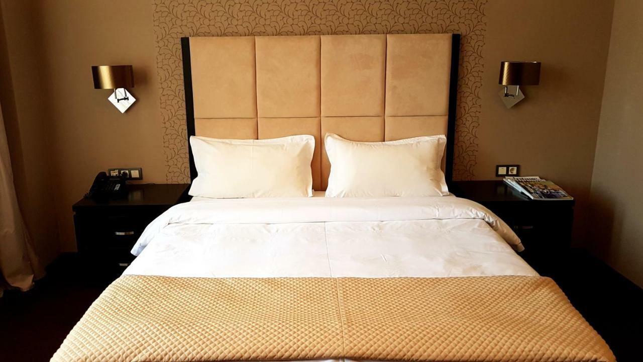 Jelsominohotel Astana Eksteriør billede
