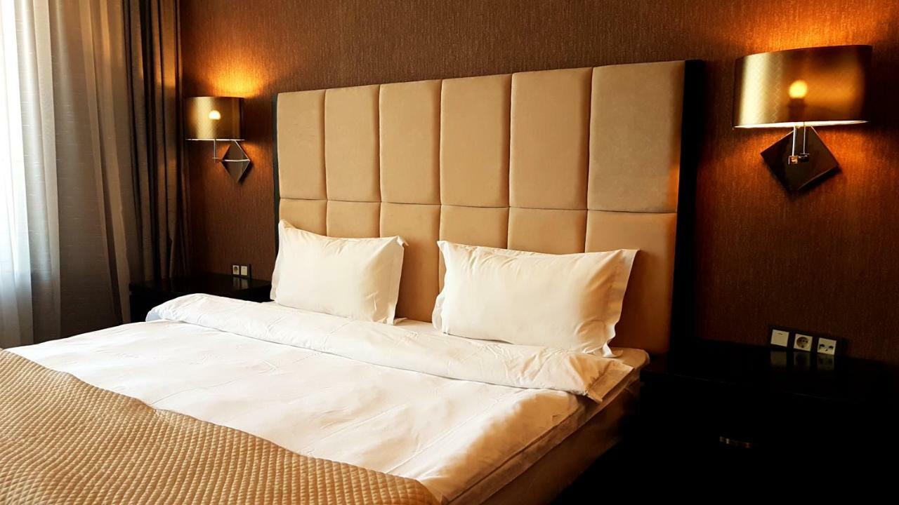Jelsominohotel Astana Eksteriør billede