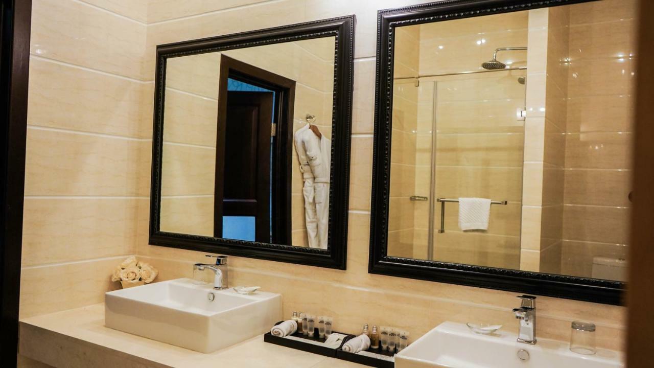Jelsominohotel Astana Eksteriør billede