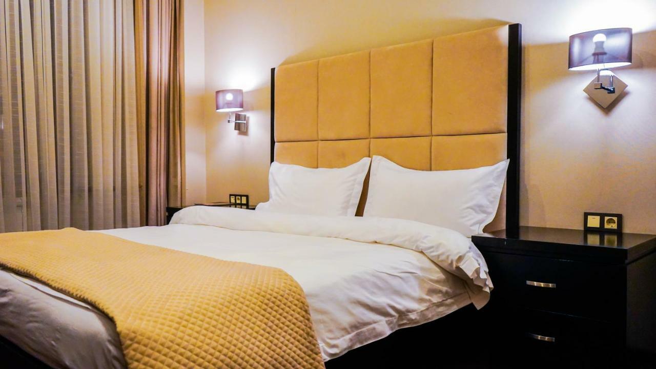 Jelsominohotel Astana Eksteriør billede
