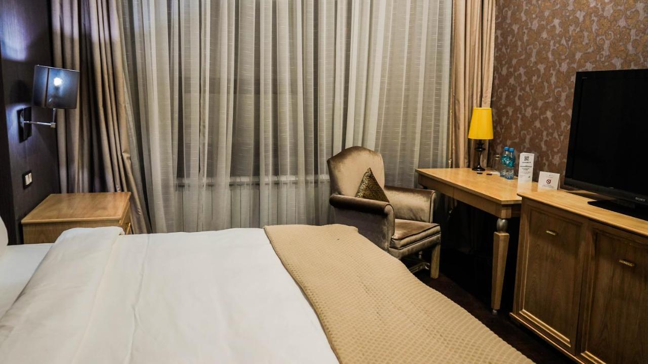 Jelsominohotel Astana Eksteriør billede